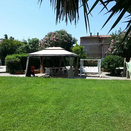 Grande Attico -con Veranda E Terrazzo 3 Da Letto - Aeroporto E Fiera فيوميتشينو