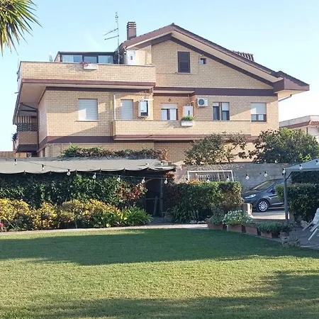 Grande Attico - 3 Da Letto - Aeroporto E Fiera Apartment