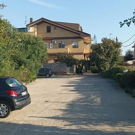 Grande Attico -con Veranda E Terrazzo 3 Da Letto - Aeroporto E Fiera *