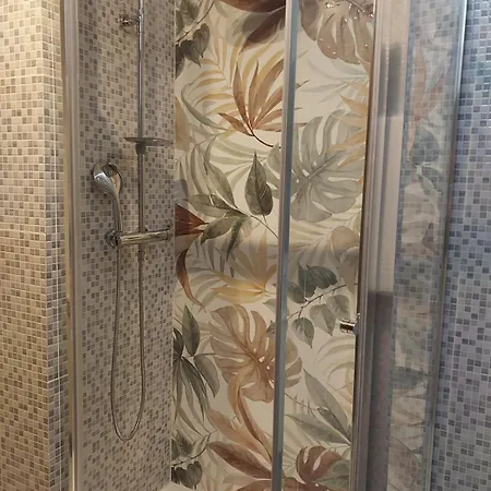 Grande Attico -con Veranda E Terrazzo 3 Da Letto - Aeroporto E Fiera شقة *